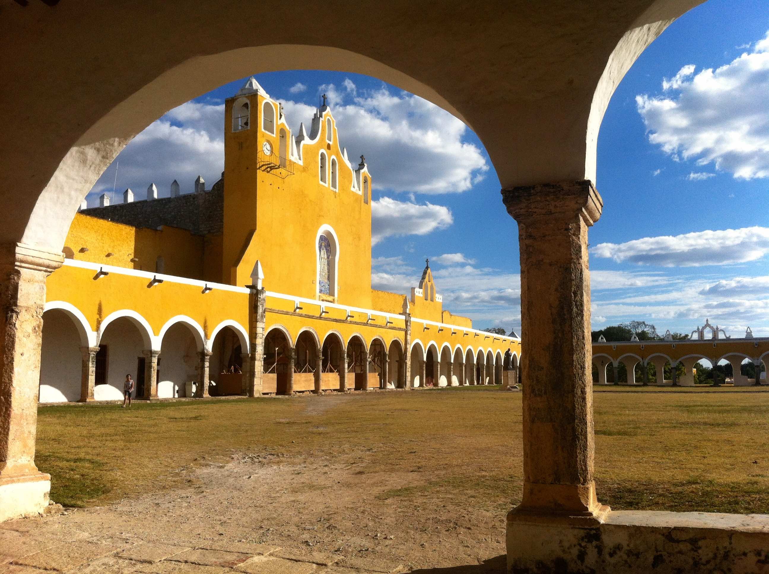 Qué hacer en Izamal, la ciudad pintada por el sol | México Insólito